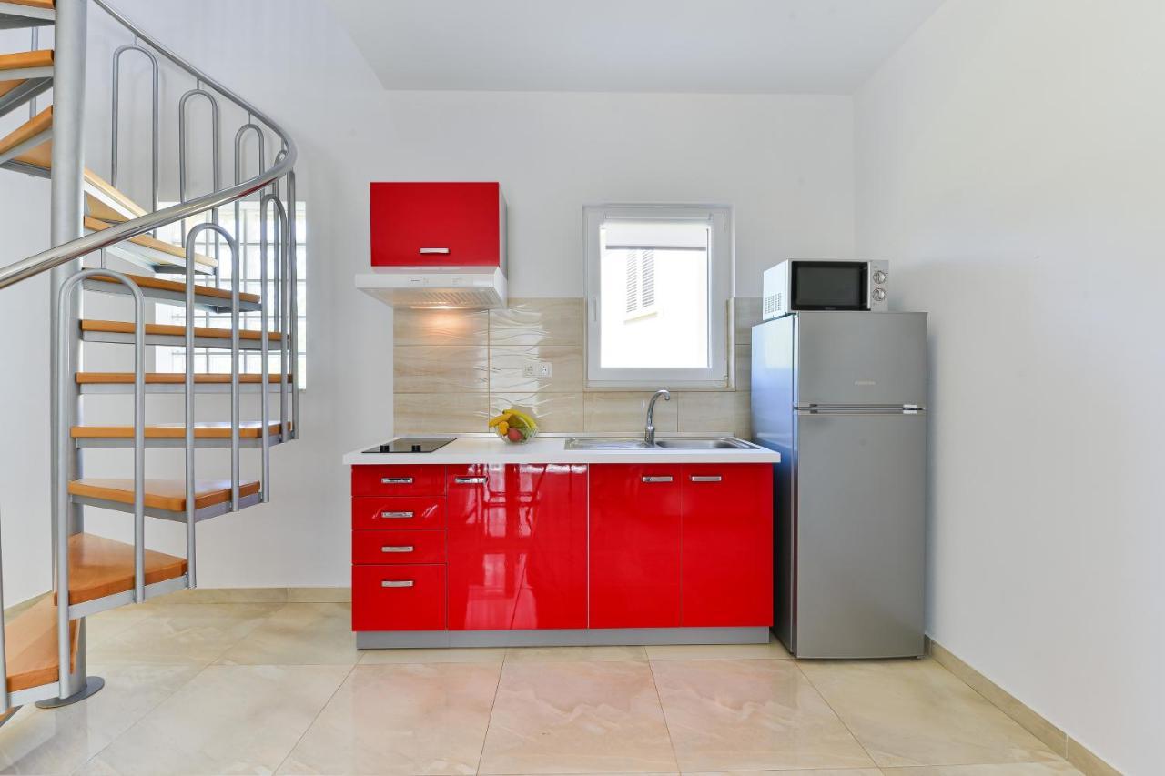 Apartments By The Sea Nin, Zadar - 13172 エクステリア 写真